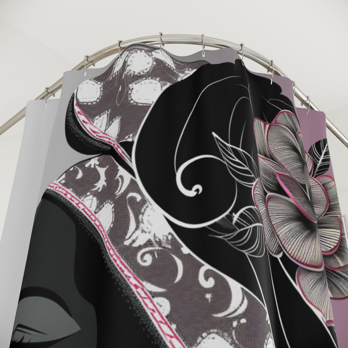 Queen Feather Shower Curtain with Floral Design - Stylish Bathroom Decor for Modern Homes