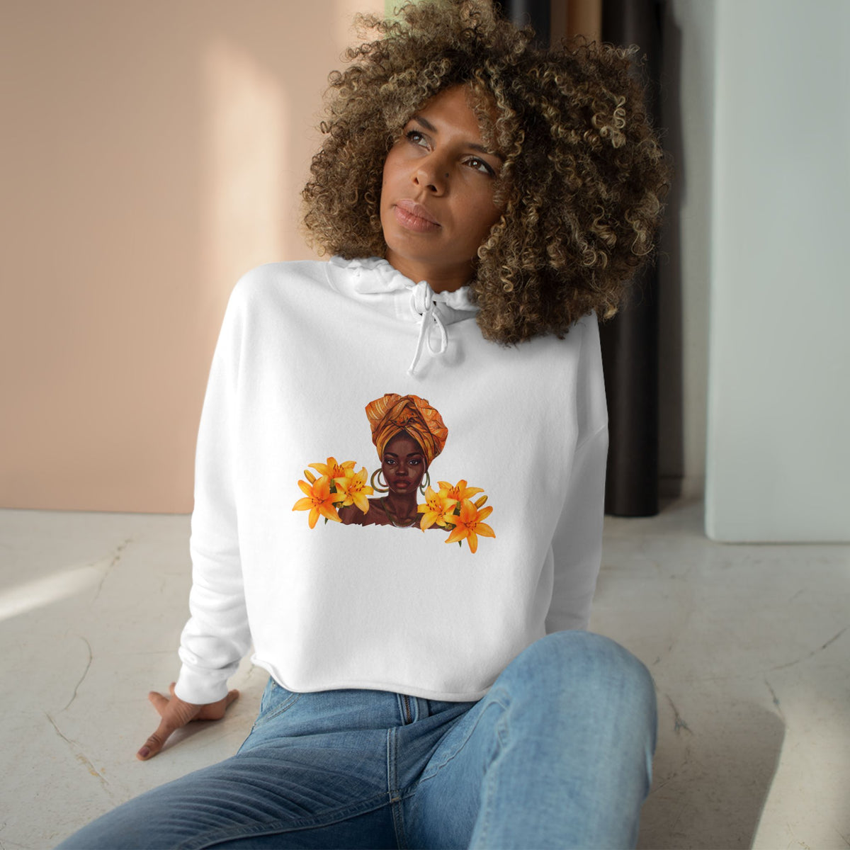 Queen Lilly Women's Crop Hoodie